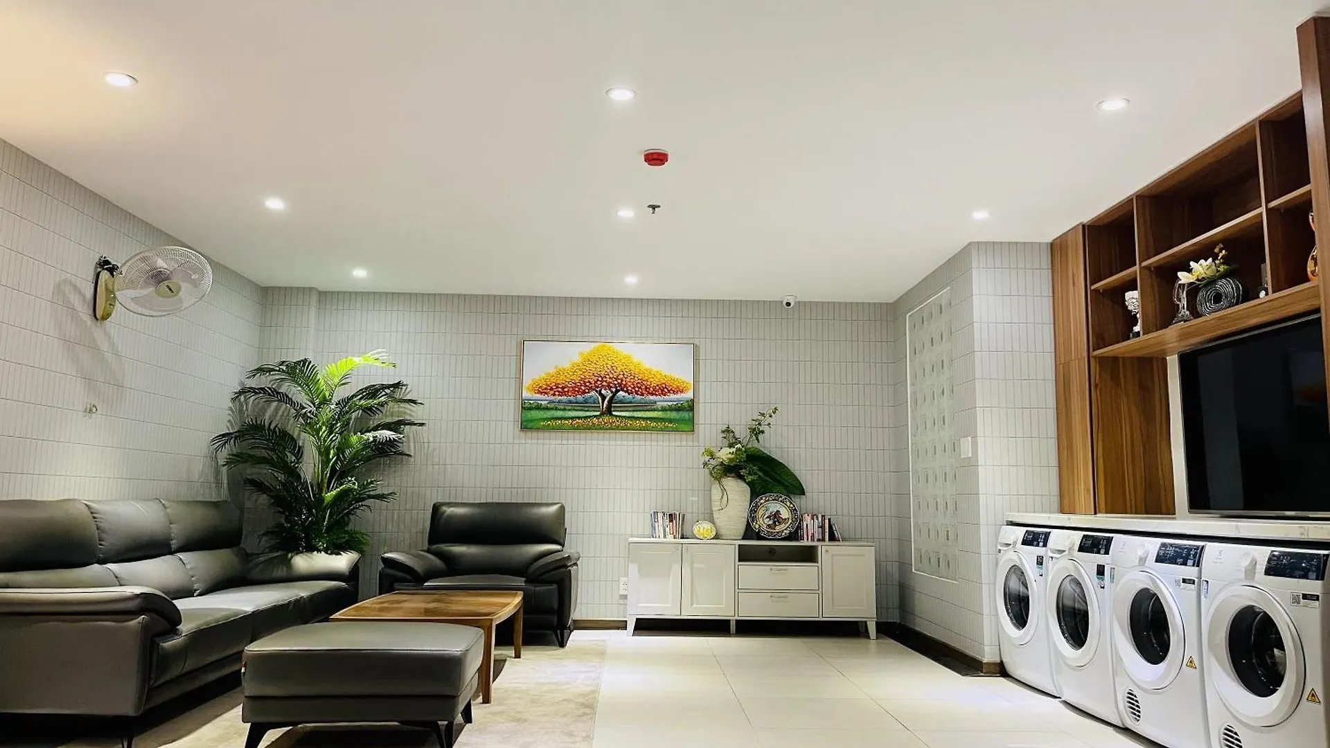 Lanura Apartments And Hotel Ho Chi Minh City