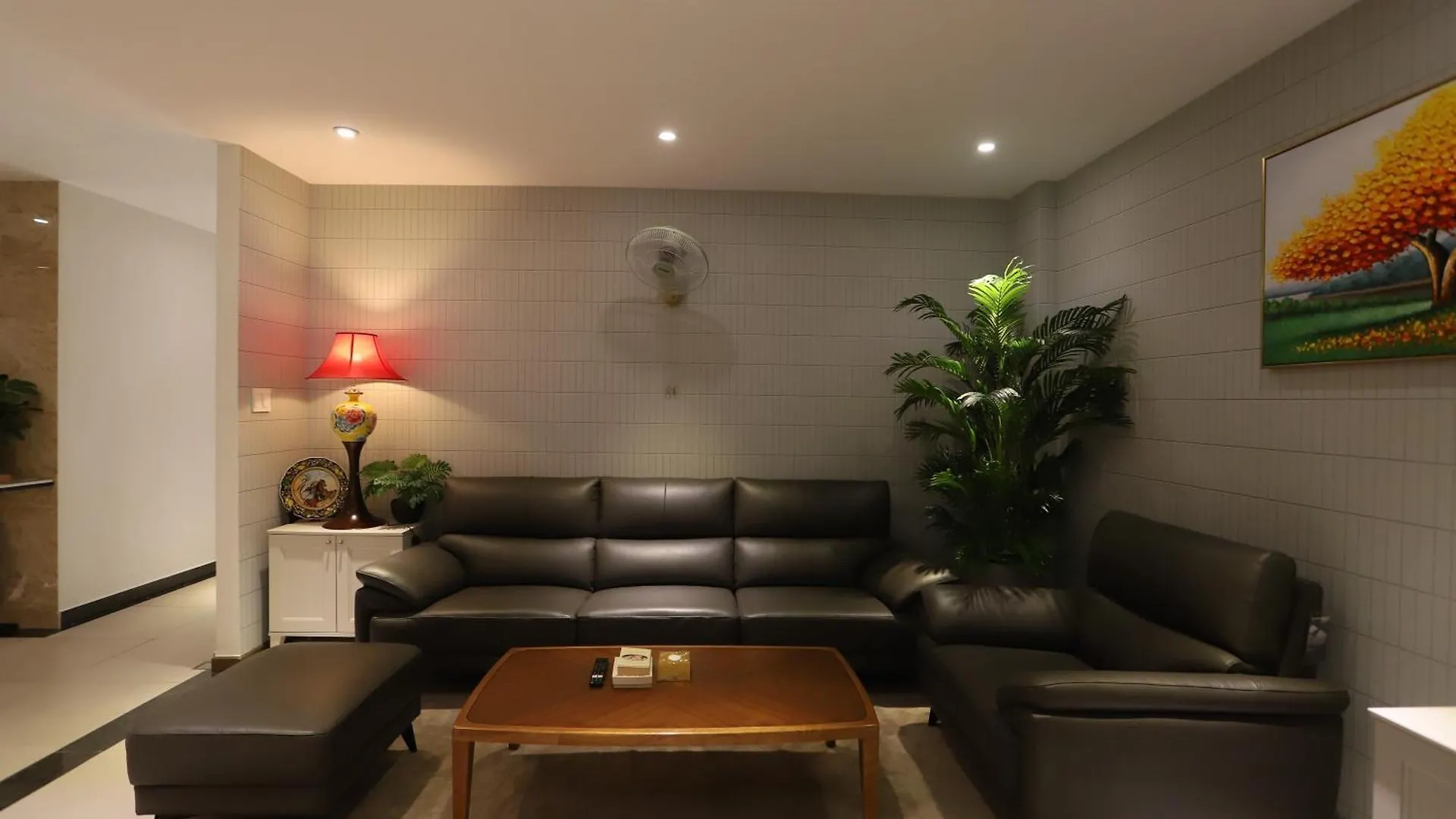 Lanura Apartments And Hotel 호치민