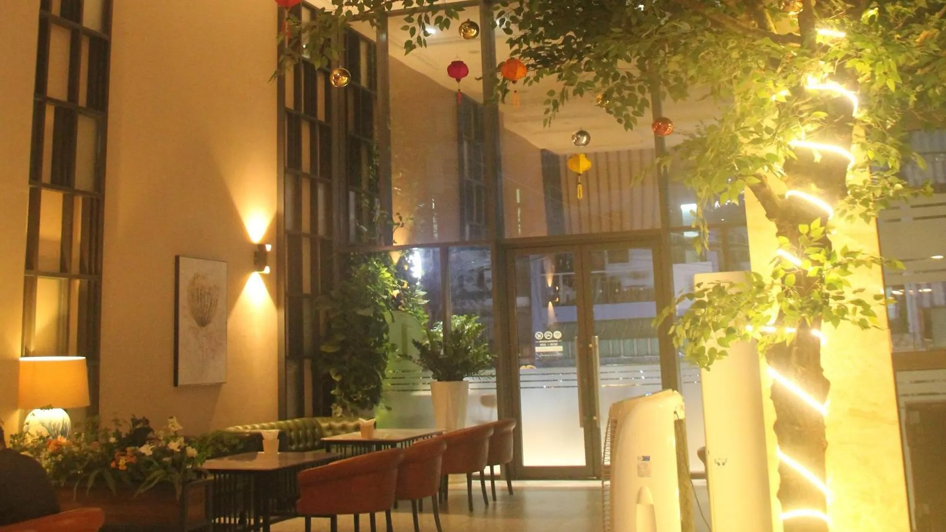 Lanura Apartments And Hotel Ho Chi Minh City